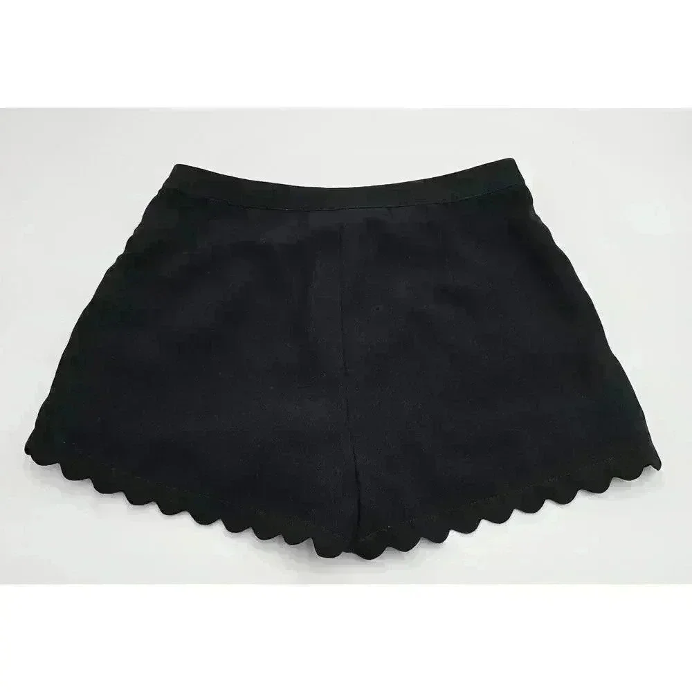 Topshop Women's Size 0 Petite Black Scalloped Dress Shorts